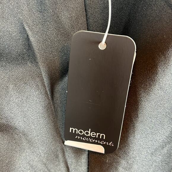 Modern Movement Lace Satin V-Neck Keyhole Charmeuse Cami Size S - Picture 2 of 4